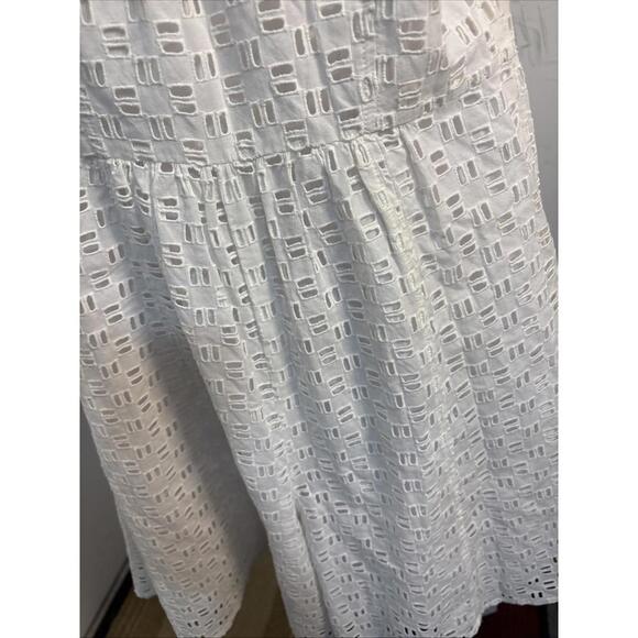 Anthropologie Women’s Eyelet Romper White Button Front Size 4 Missing Belt - Picture 9 of 15